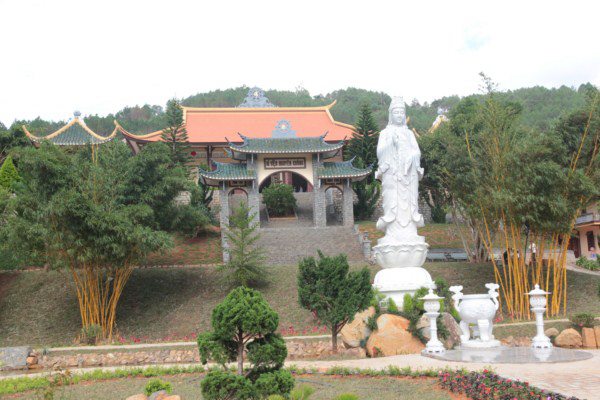 chùa nguyên không